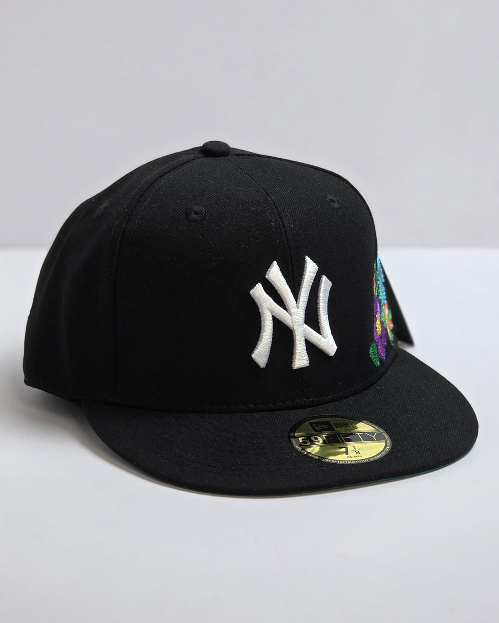 NY NewEra Black with Flowers | 59Fifty